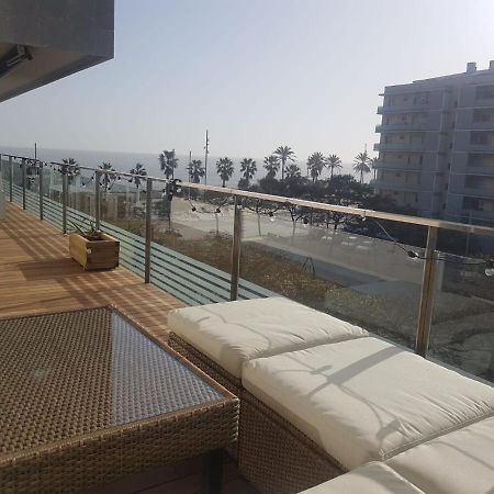 Apartamento Completo Con Piscina Terraza Vistas Del Mar Бадалона Екстериор снимка