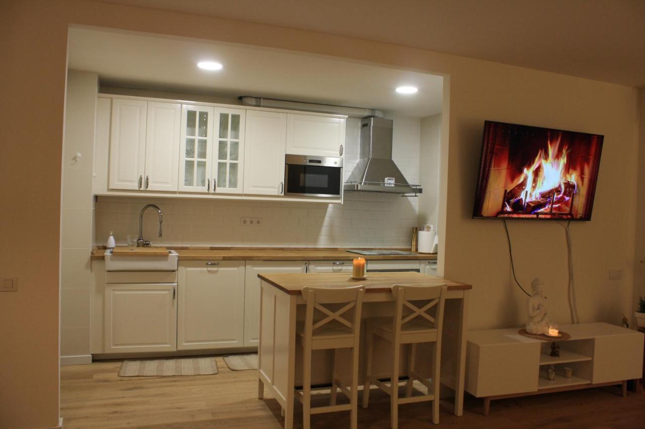 Apartamento Completo Con Piscina Terraza Vistas Del Mar Бадалона Екстериор снимка