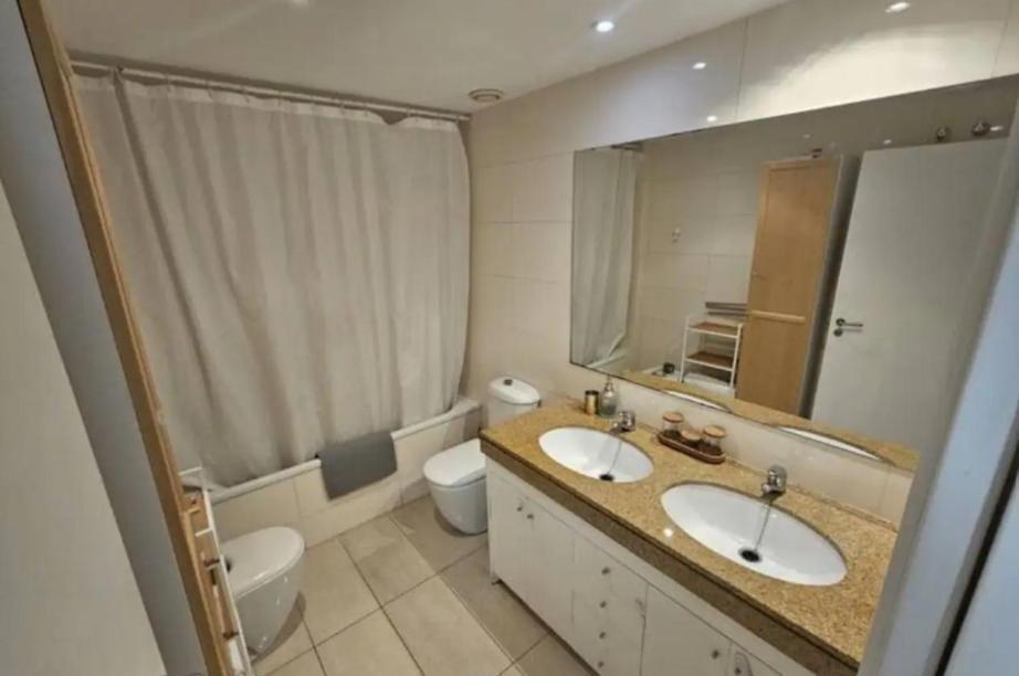 Apartamento Completo Con Piscina Terraza Vistas Del Mar Бадалона Екстериор снимка